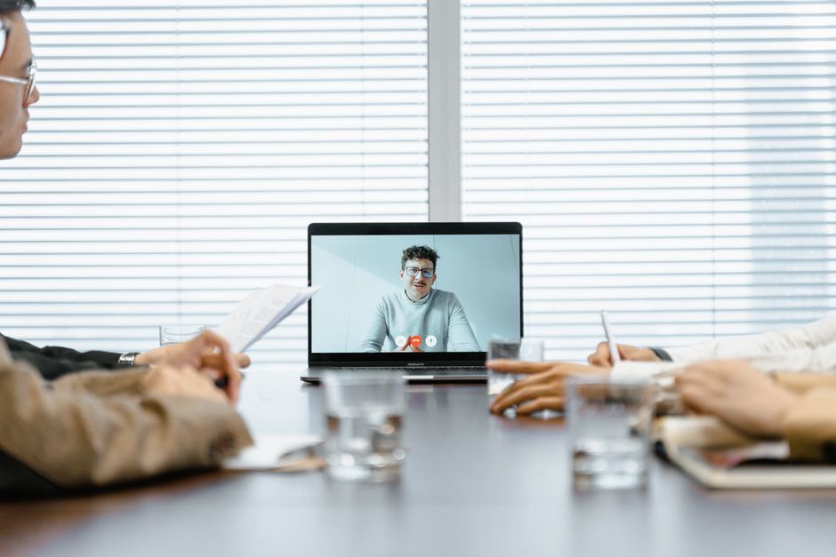 Facilitator using virtual meeting tools - fun ice breaker questions for virtual meetings